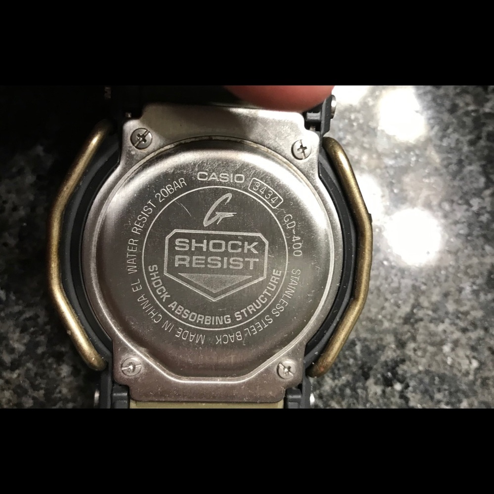 G Shock for sale . - Picture 3 of 4